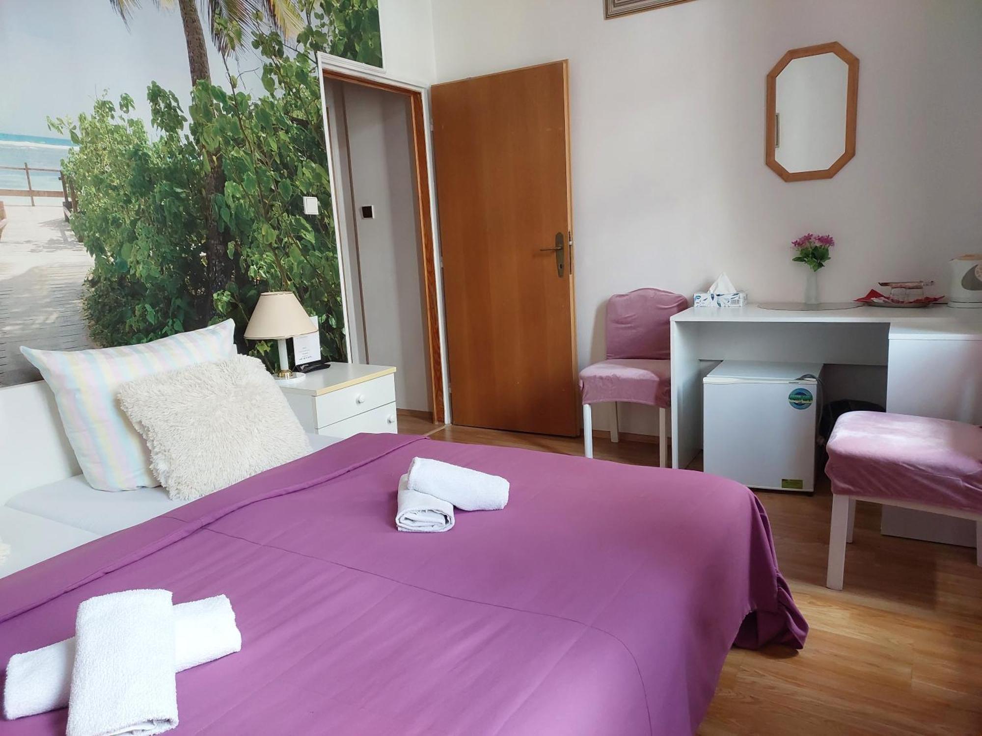 Hotel Asila 卡罗维发利 外观 照片